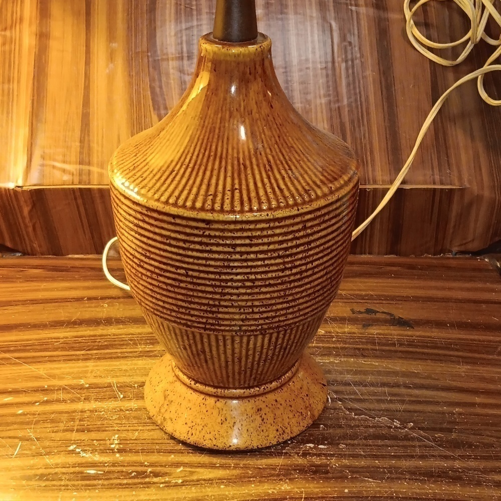 Vintage mcm retro shabby chic glazed pottery table lamp